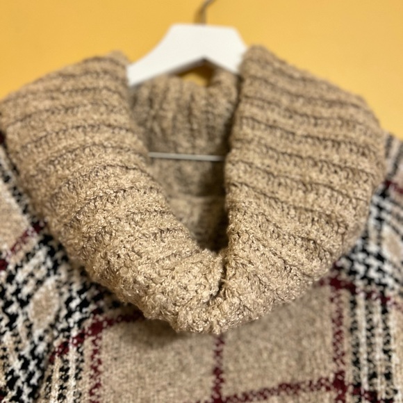 NWT Time and True Cowl Neck Cape B30 - Picture 3 of 8